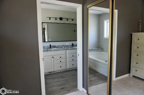 1611 Willow Place Clear Lake IA 50428