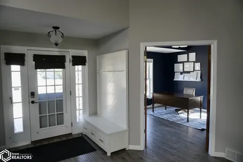 1611 Willow Place Clear Lake IA 50428