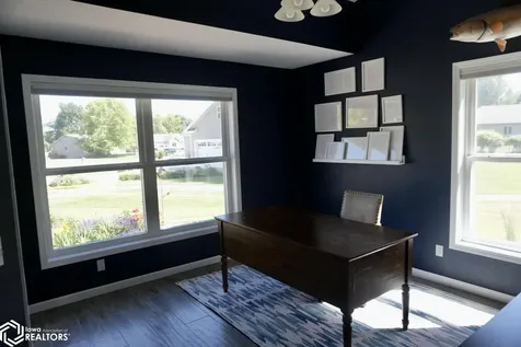 1611 Willow Place Clear Lake IA 50428