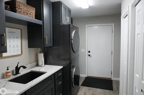 1611 Willow Place Clear Lake IA 50428