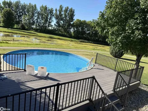 1611 Willow Place Clear Lake IA 50428