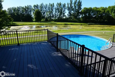 1611 Willow Place Clear Lake IA 50428