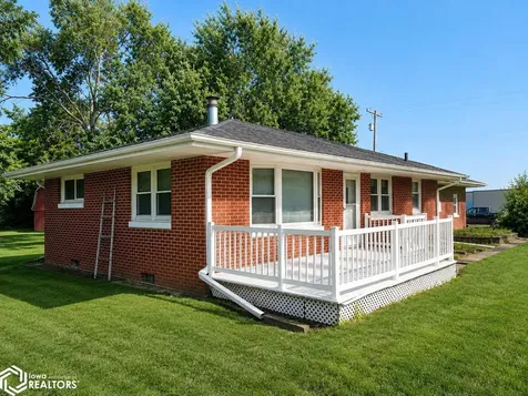11818 Dmc Highway 99 Burlington IA 52601