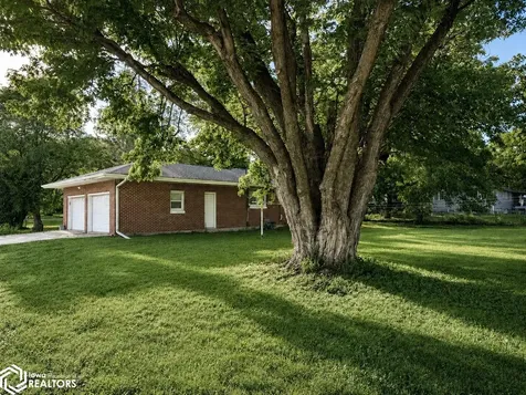 11818 Dmc Highway 99 Burlington IA 52601