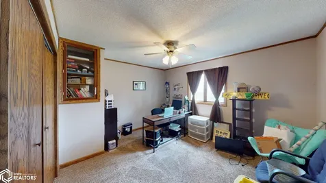 10910 Ulmus Avenue Rockford IA 50468