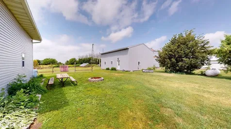 10910 Ulmus Avenue Rockford IA 50468