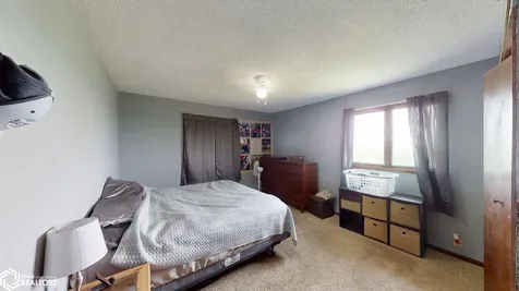 10910 Ulmus Avenue Rockford IA 50468