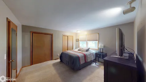 2535 15th Street NW Mason City IA 50401