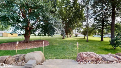 2535 15th Street NW Mason City IA 50401