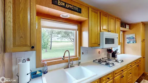 2535 15th Street NW Mason City IA 50401