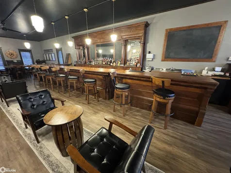 305-309 Gilman Street Sheffield IA 50475