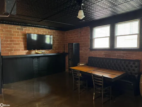 305-309 Gilman Street Sheffield IA 50475