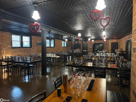 305-309 Gilman Street Sheffield IA 50475