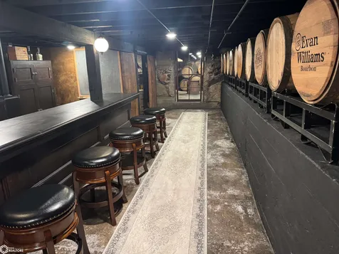 305-309 Gilman Street Sheffield IA 50475