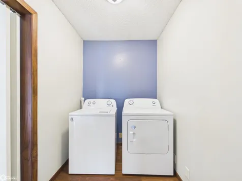 2406 N Court Street Ottumwa IA 52501
