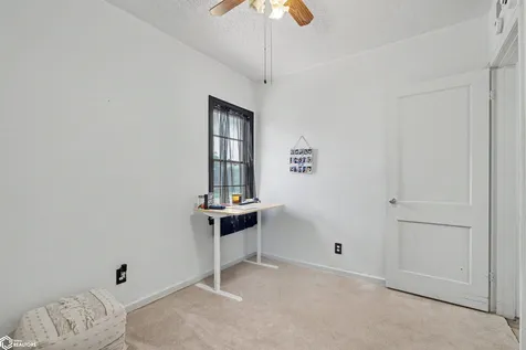 1012 S 7th Avenue Marshalltown IA 50158