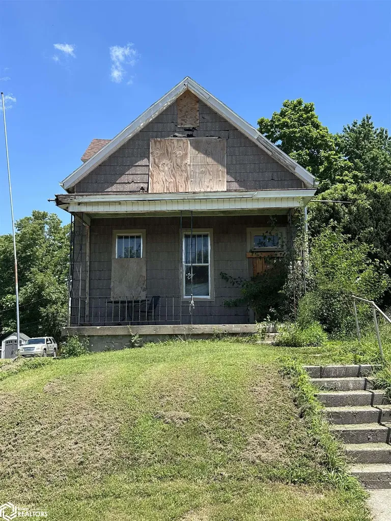 1217 Timea Street Keokuk IA 52632