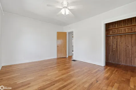 1227 N 6th Street Burlington IA 52601