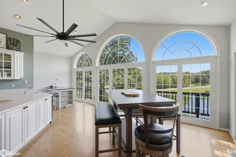 11091 Oak Ridge Road Burlington IA 52601
