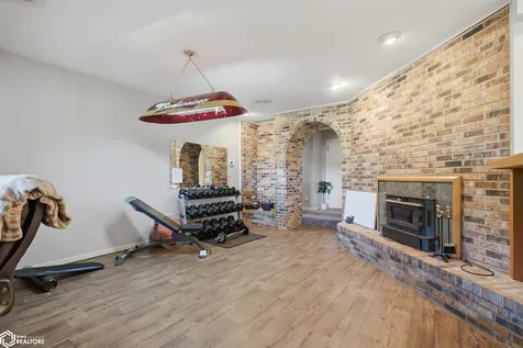 11091 Oak Ridge Road Burlington IA 52601