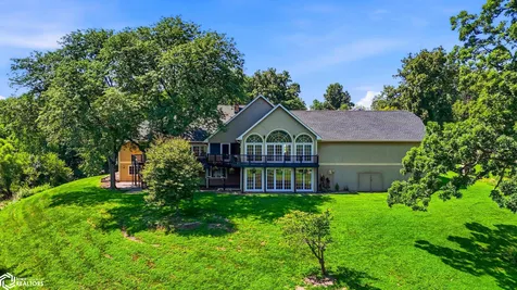 11091 Oak Ridge Road Burlington IA 52601
