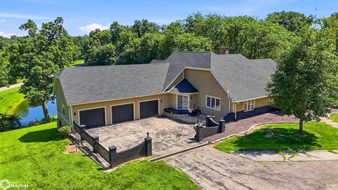 11091 Oak Ridge Road Burlington IA 52601