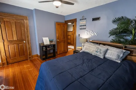 707 N 4th Street Clear Lake IA 50428