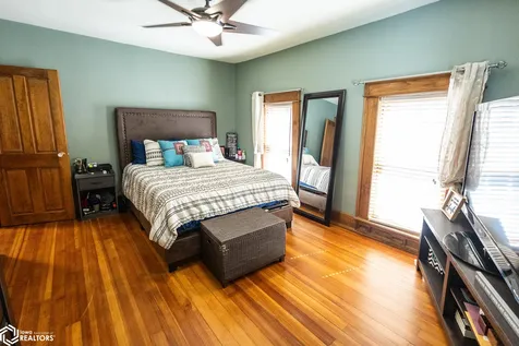 707 N 4th Street Clear Lake IA 50428