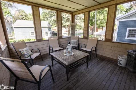707 N 4th Street Clear Lake IA 50428