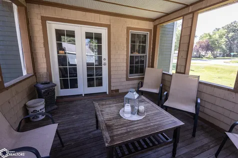 707 N 4th Street Clear Lake IA 50428