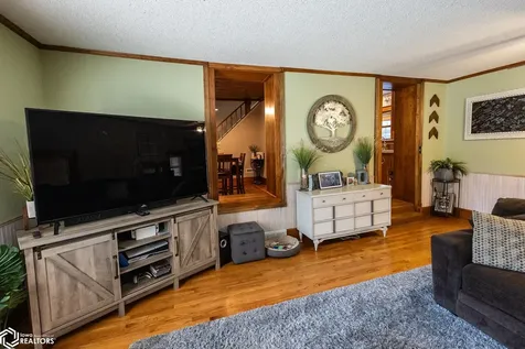 707 N 4th Street Clear Lake IA 50428