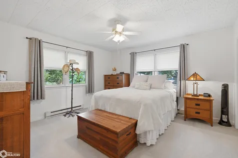 304 S Cedar Street Wapello IA 52653