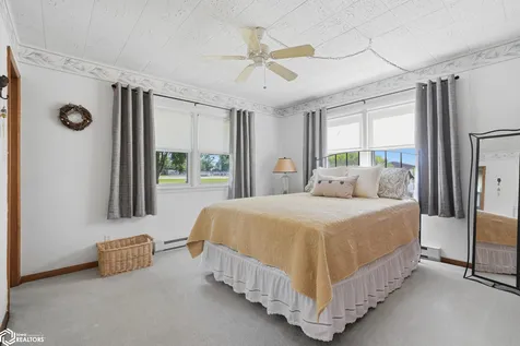 304 S Cedar Street Wapello IA 52653