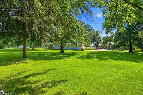 304 S Cedar Street Wapello IA 52653