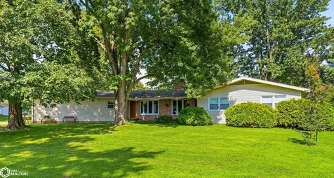 304 S Cedar Street Wapello IA 52653