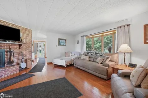 304 S Cedar Street Wapello IA 52653
