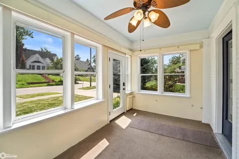 411 Hughes Street Marshalltown IA 50158