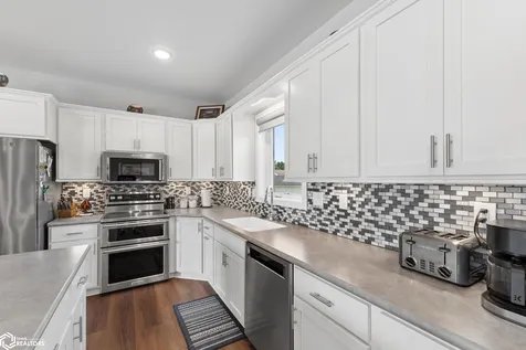 1505 Rylea Drive Clear Lake IA 50428