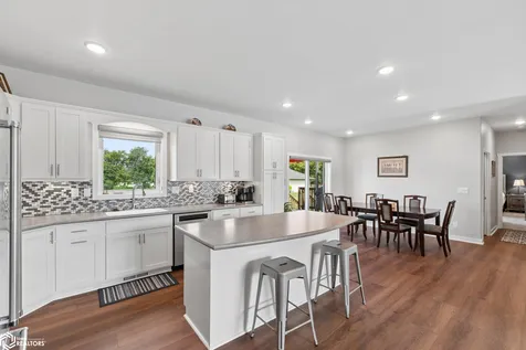1505 Rylea Drive Clear Lake IA 50428