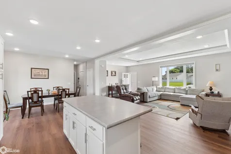 1505 Rylea Drive Clear Lake IA 50428
