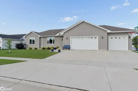 1505 Rylea Drive Clear Lake IA 50428