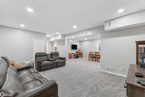 1505 Rylea Drive Clear Lake IA 50428