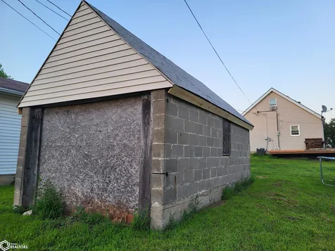 1007 S 7th Avenue Marshalltown IA 50158