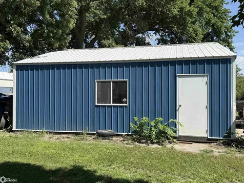 307 S Mulberry Street Richland IA 52585