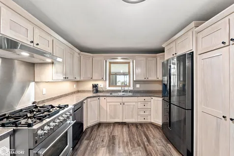 2131 190th Street Charles City IA 50616