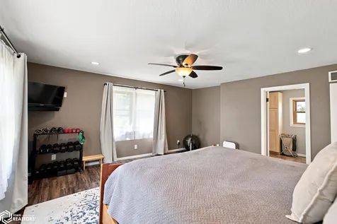 2131 190th Street Charles City IA 50616