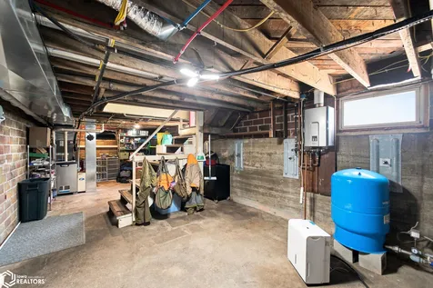 2131 190th Street Charles City IA 50616