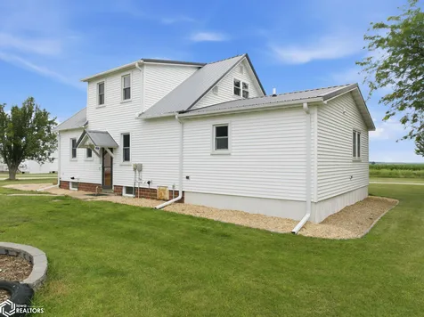 2131 190th Street Charles City IA 50616
