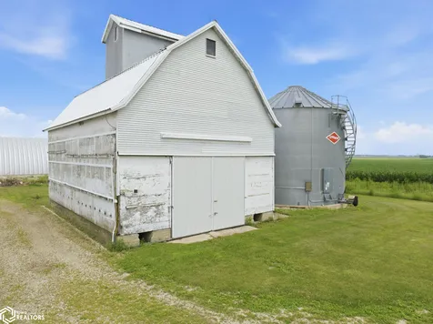 2131 190th Street Charles City IA 50616