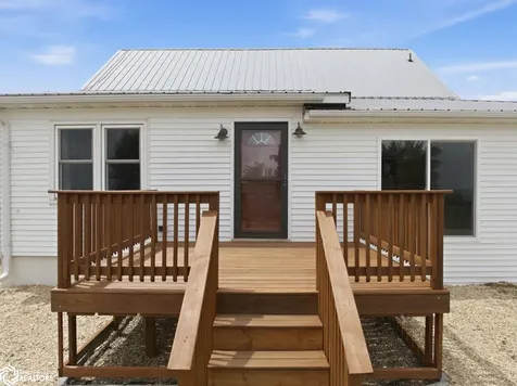 2131 190th Street Charles City IA 50616